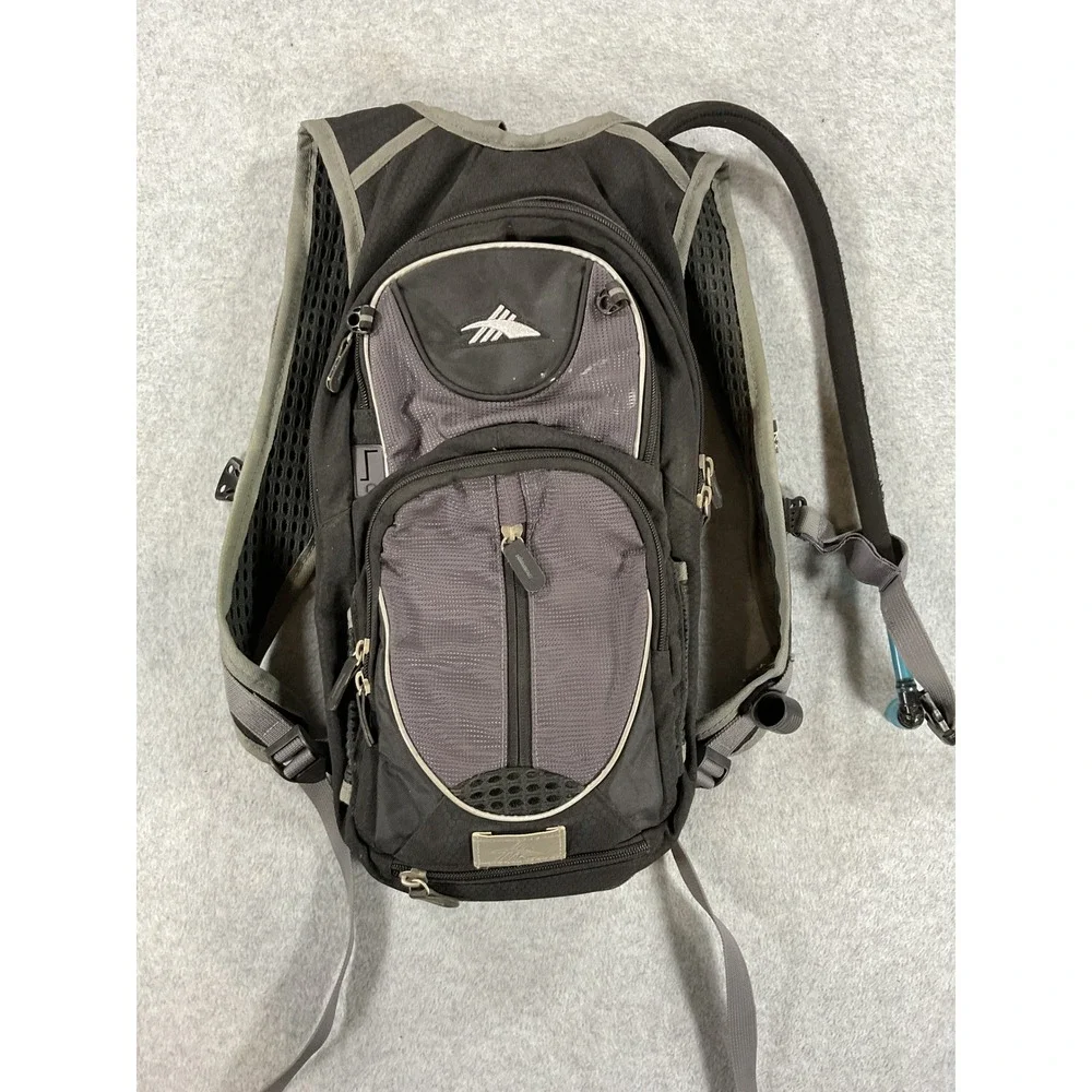 High Sierra Hydration Backpack Black Grey Airflow 2.0L Reservoir Hiking Pack